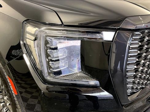 Certified 2023 GMC Yukon Denali Ultimate AWD/4WD image 26
