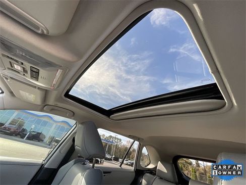 Used 2023 Toyota RAV4 Limited image 18