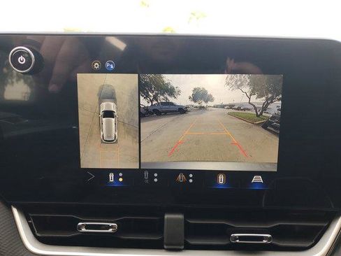 New 2026 Chevrolet Equinox LT FWD image 23