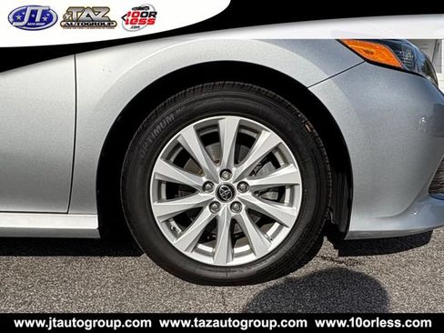 Used 2019 Toyota Camry LE FWD image 7