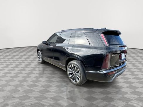 Certified 2026 Cadillac Vistiq Sport image 7
