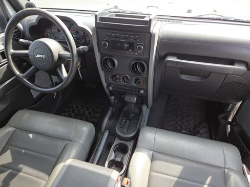 Used 2009 Jeep Wrangler X image 18