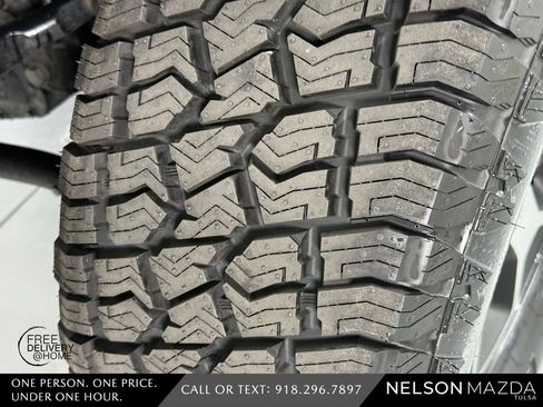Used 2021 Jeep Wrangler Unlimited Rubicon AWD/4WD image 14