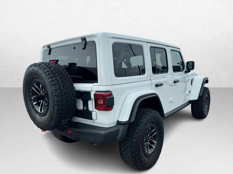 Used 2025 Jeep Wrangler Unlimited Rubicon AWD/4WD image 5