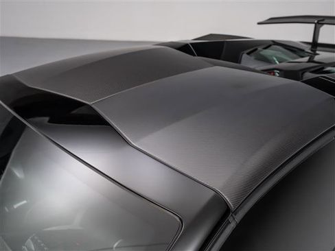 Used 2017 Lamborghini Aventador LP 750-4 Superveloce image 16