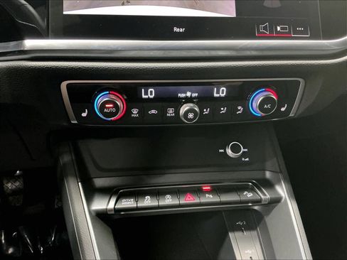 Certified 2025 Audi Q3 2.0T Premium w/ Black Optic Sport Package image 35