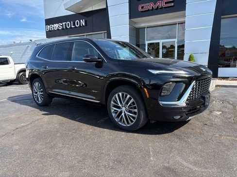 New 2026 Buick Enclave Avenir w/ Super Cruise Package image 2