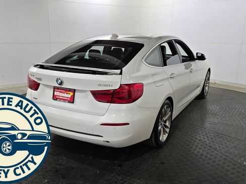 Used 2019 BMW 330i Gran Turismo xDrive w/ Convenience Package AWD/4WD image 13