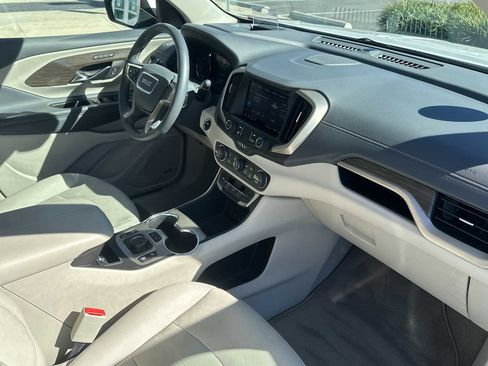 Used 2022 GMC Terrain Denali w/ Denali Premium Package image 27