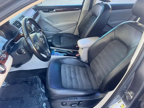 Used 2013 Volkswagen Passat TDI SEL Premium FWD image 10