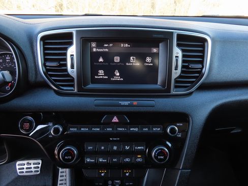 Certified 2019 Kia Sportage EX w/ EX Sport Appearance Package image 16