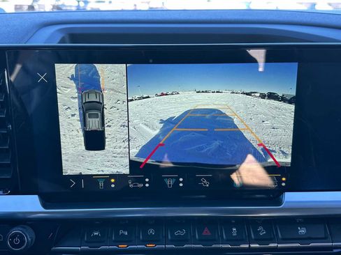 Used 2022 Chevrolet Silverado 1500 LT w/ Diesel Off-Road Package image 29