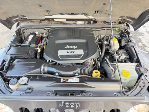 Used 2014 Jeep Wrangler Sahara w/ Connectivity Group image 66