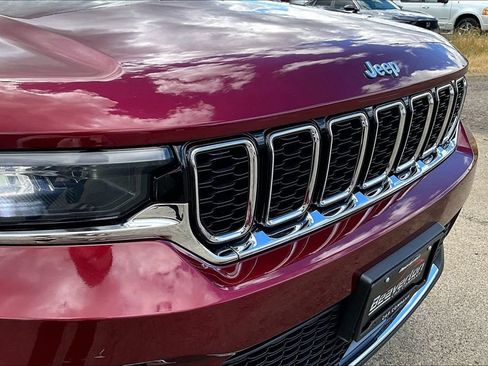 Used 2024 Jeep Grand Cherokee Limited 4xe AWD/4WD image 32