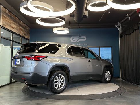 Used 2023 Chevrolet Traverse LS AWD/4WD image 3