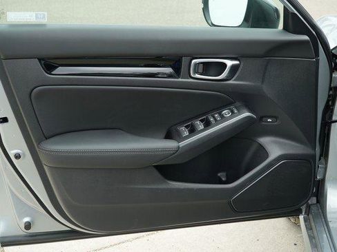 Used 2025 Honda Civic Sport Touring image 13