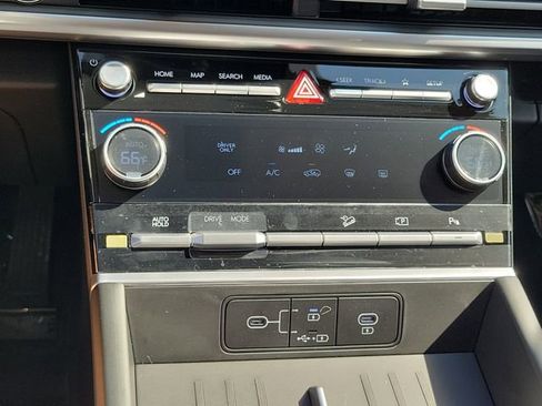 New 2026 Hyundai Santa Fe SE FWD image 12