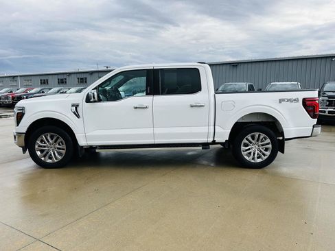 Used 2024 Ford F150 Lariat w/ FX4 Off-Road Package image 40