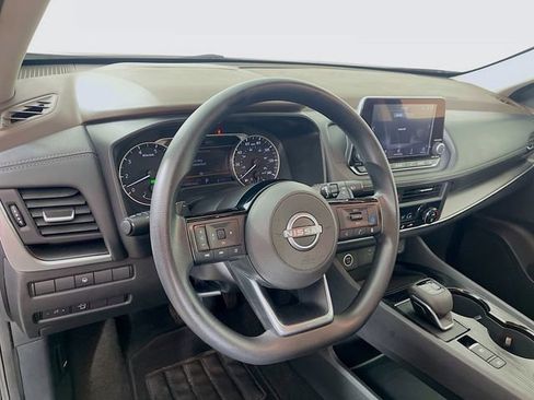 Used 2023 Nissan Rogue SV AWD/4WD image 10