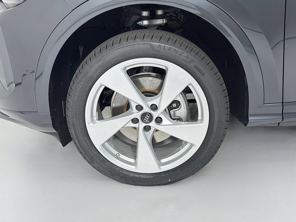 New 2026 Audi Q5 Premium Plus w/ Premium Plus AWD/4WD image 33