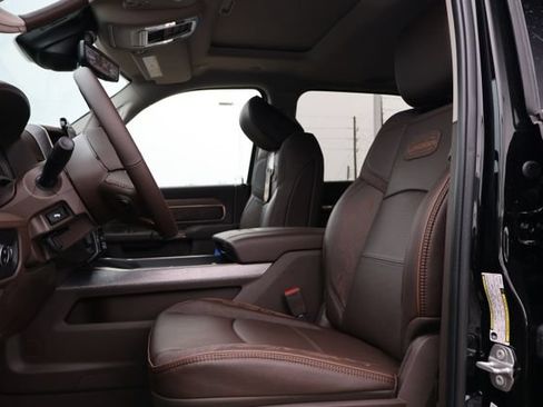 New 2026 RAM 2500 Limited AWD/4WD image 10