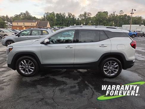 Used 2022 GMC Terrain SLT AWD/4WD image 4