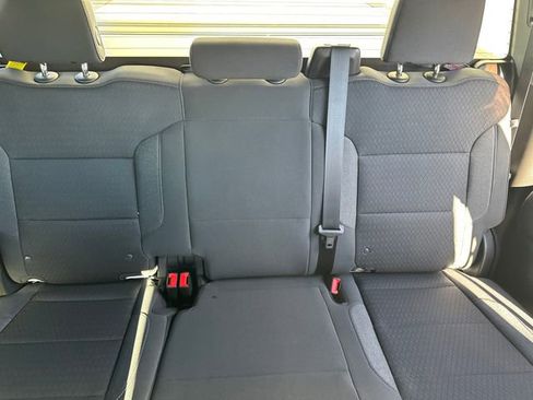 Used 2022 Chevrolet Silverado 1500 Custom image 34