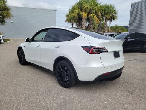 Used 2023 Tesla Model Y Long Range image 5