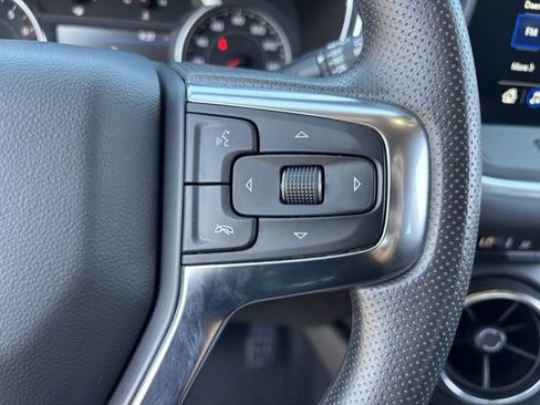 Used 2025 Chevrolet Blazer LT FWD image 29