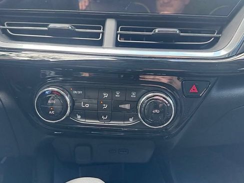 Certified 2024 Chevrolet Trax ACTIV w/ Driver Confidence Package FWD image 17
