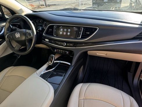 Used 2019 Buick Enclave Essence image 14
