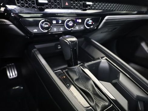 Used 2023 Honda Accord Sport image 19