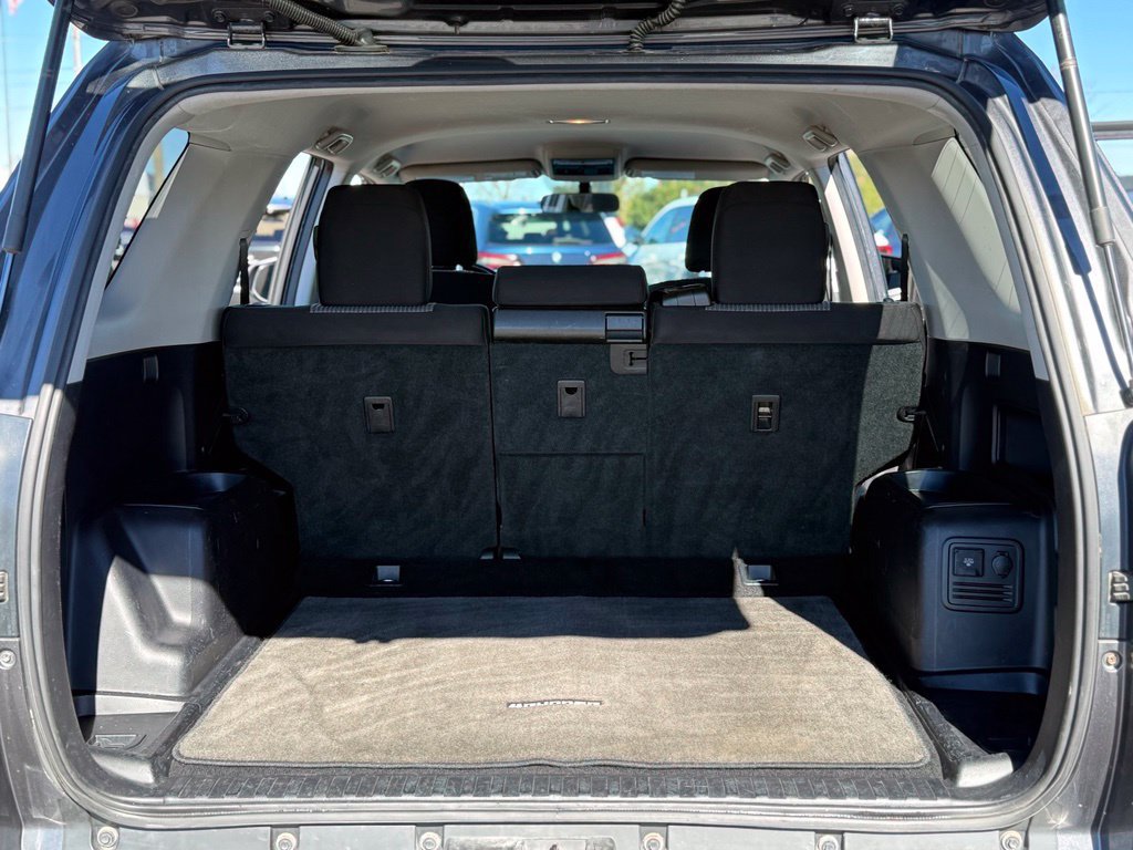 Used 2016 Toyota 4Runner SR5 AWD/4WD image 17