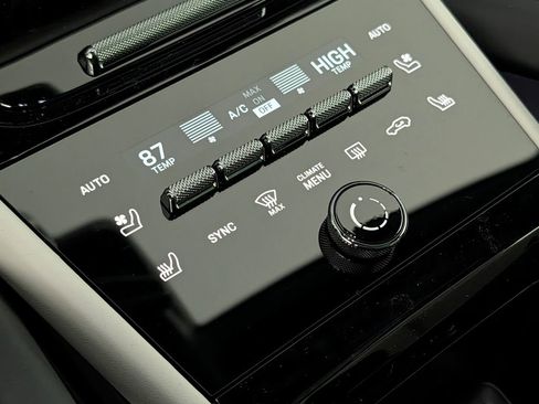 New 2026 Porsche Cayenne image 33