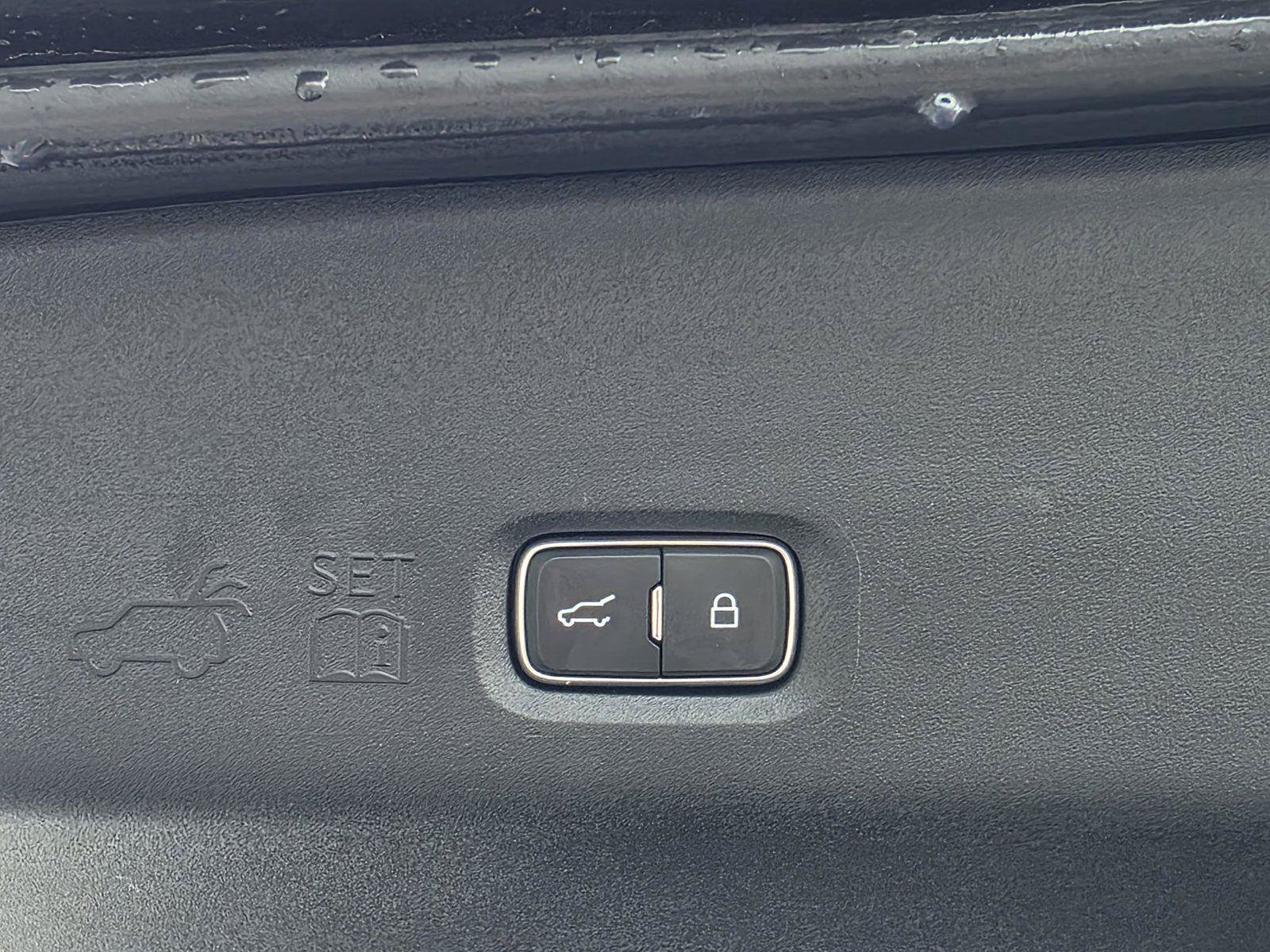 Used 2025 Ford Expedition Max Active AWD/4WD image 33