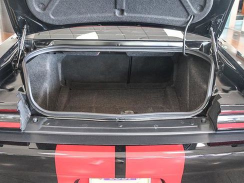 Used 2019 Dodge Challenger SRT Hellcat image 17