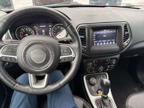 Used 2018 Jeep Compass Latitude w/ Popular Equipment Group AWD/4WD image 12