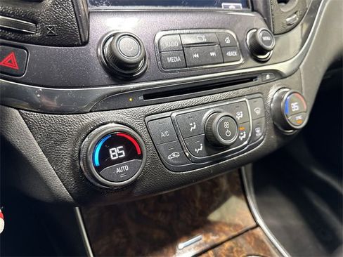 Certified 2015 Chevrolet Impala LT w/ Convenience Package image 18