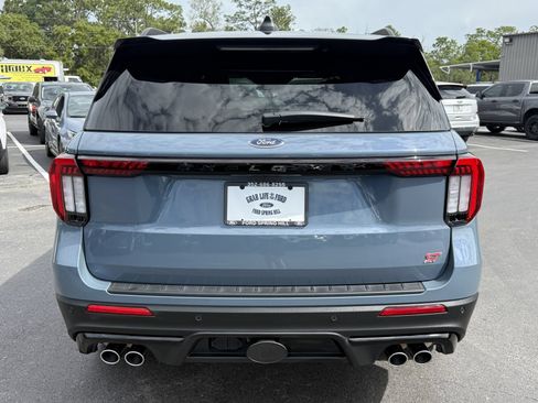 Certified 2025 Ford Explorer ST w/ Sun And Sound Package AWD/4WD image 9