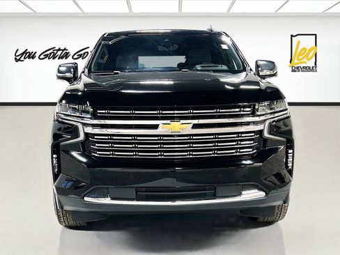 Used 2022 Chevrolet Suburban Premier image 2