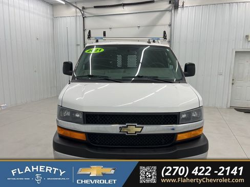 Used 2021 Chevrolet Express 2500 w/ Driver Convenience Package image 7