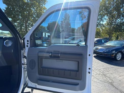 Used 2012 Ford F350 XLT w/ XLT Value Pkg image 30