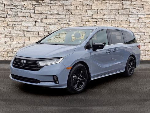 Used 2024 Honda Odyssey Sport image 1