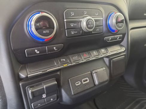 Used 2020 GMC Sierra 2500 SLE w/ SLE Convenience Package image 28