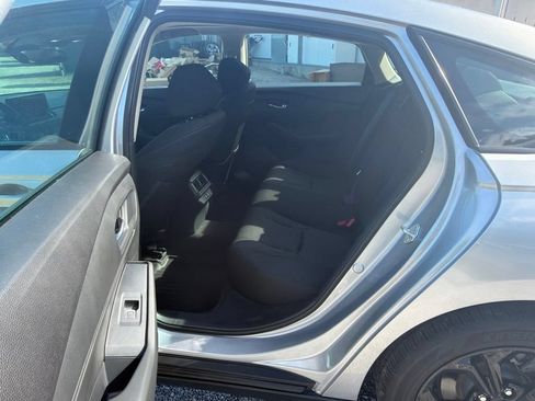 Certified 2025 Honda Accord SE image 10