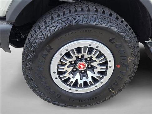 New 2026 Ford Bronco Outer Banks AWD/4WD image 9