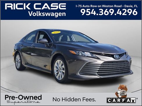 Used 2024 Toyota Camry LE image 1