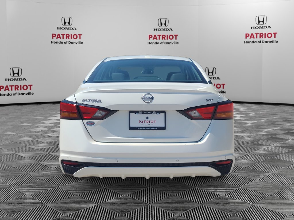 Used 2024 Nissan Altima 2.5 SV FWD image 4