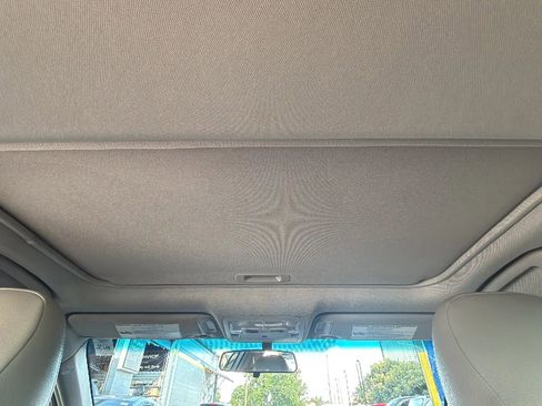 Used 2016 Toyota Camry LE image 26