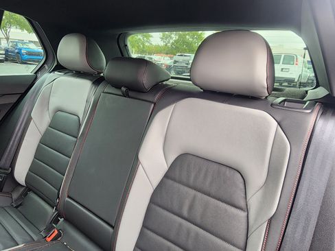 Used 2024 Volkswagen GTI SE w/ SE Leather Seats Package image 11